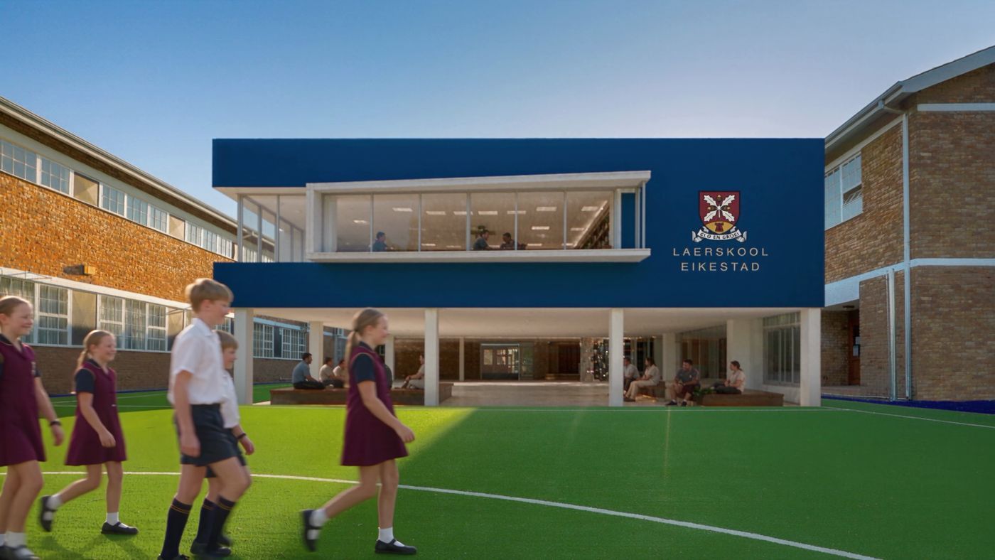 Die nuwe gewel met die Eikestad-wapen en die woorde Laerskool Eikestad